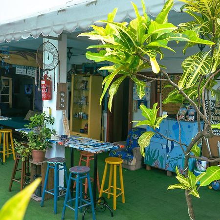 Oceanic Hostel Balneario Camboriu Exterior photo