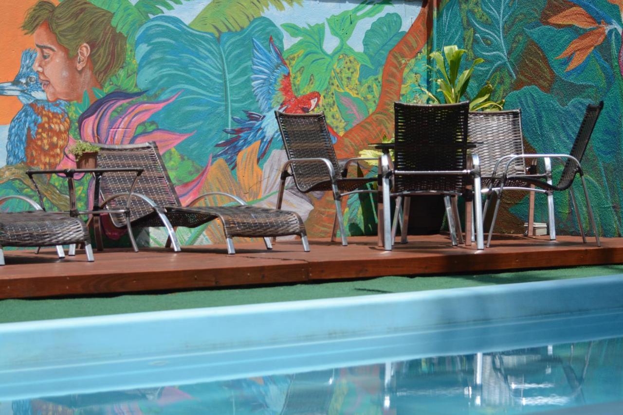 Oceanic Hostel Balneario Camboriu Exterior photo