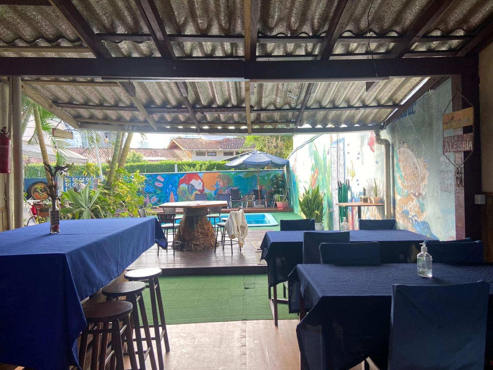 Oceanic Hostel Balneario Camboriu Exterior photo