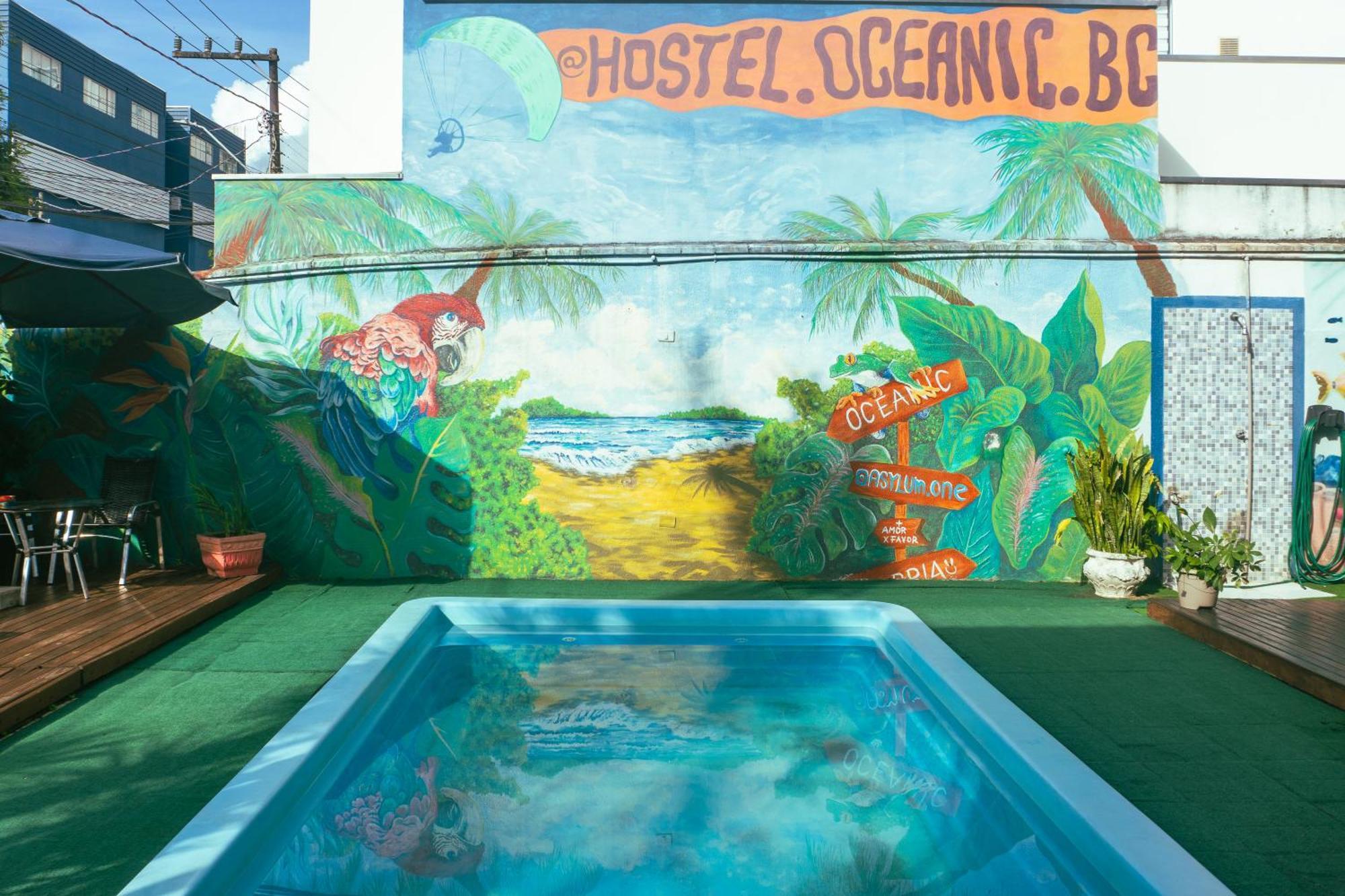 Oceanic Hostel Balneario Camboriu Exterior photo