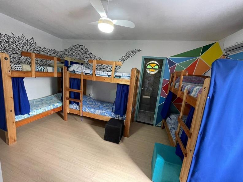 Oceanic Hostel Balneario Camboriu Exterior photo