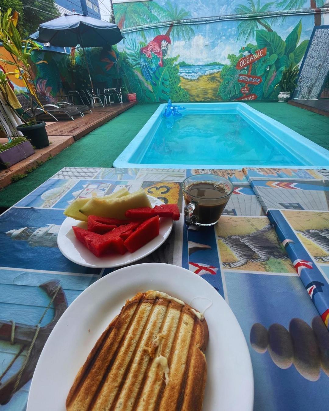 Oceanic Hostel Balneario Camboriu Exterior photo