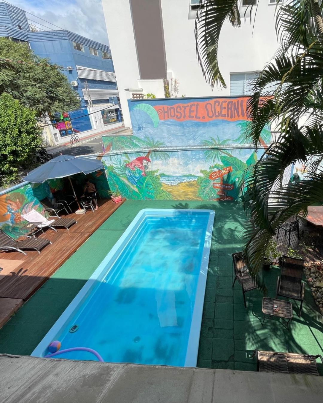 Oceanic Hostel Balneario Camboriu Exterior photo
